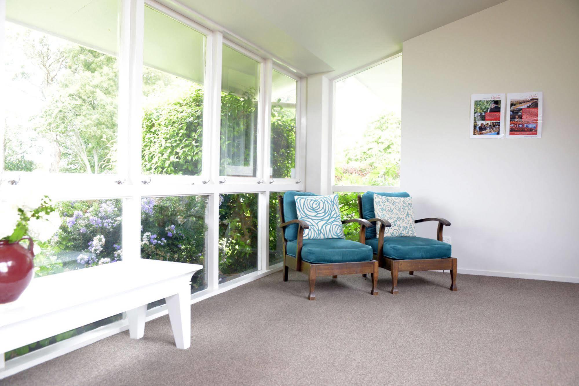 Lavalla Estate Guest House Tuakau Exterior photo