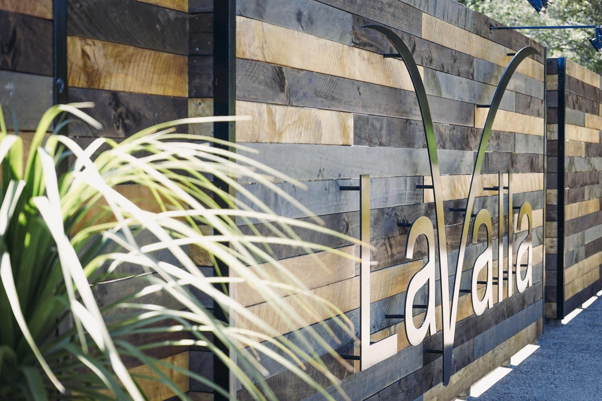 Lavalla Estate Guest House Tuakau Exterior photo