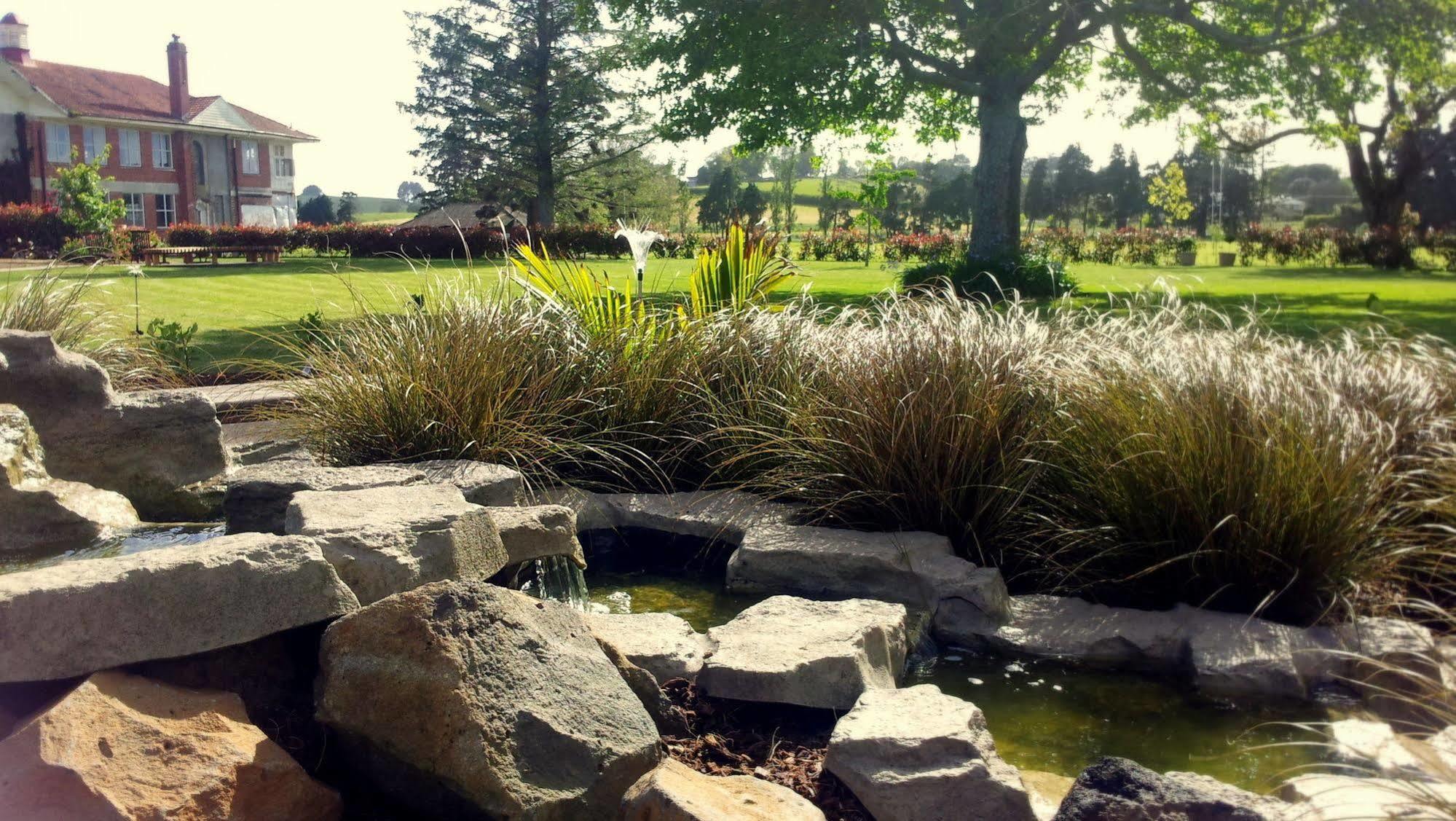 Lavalla Estate Guest House Tuakau Exterior photo
